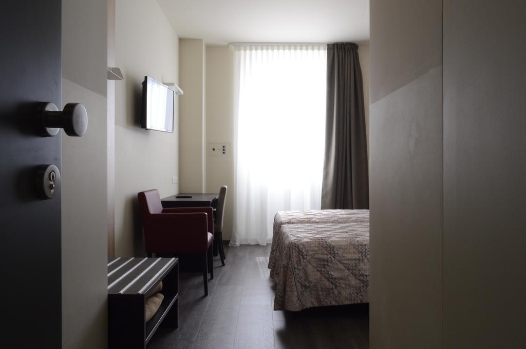 Alexander 4* Mestre