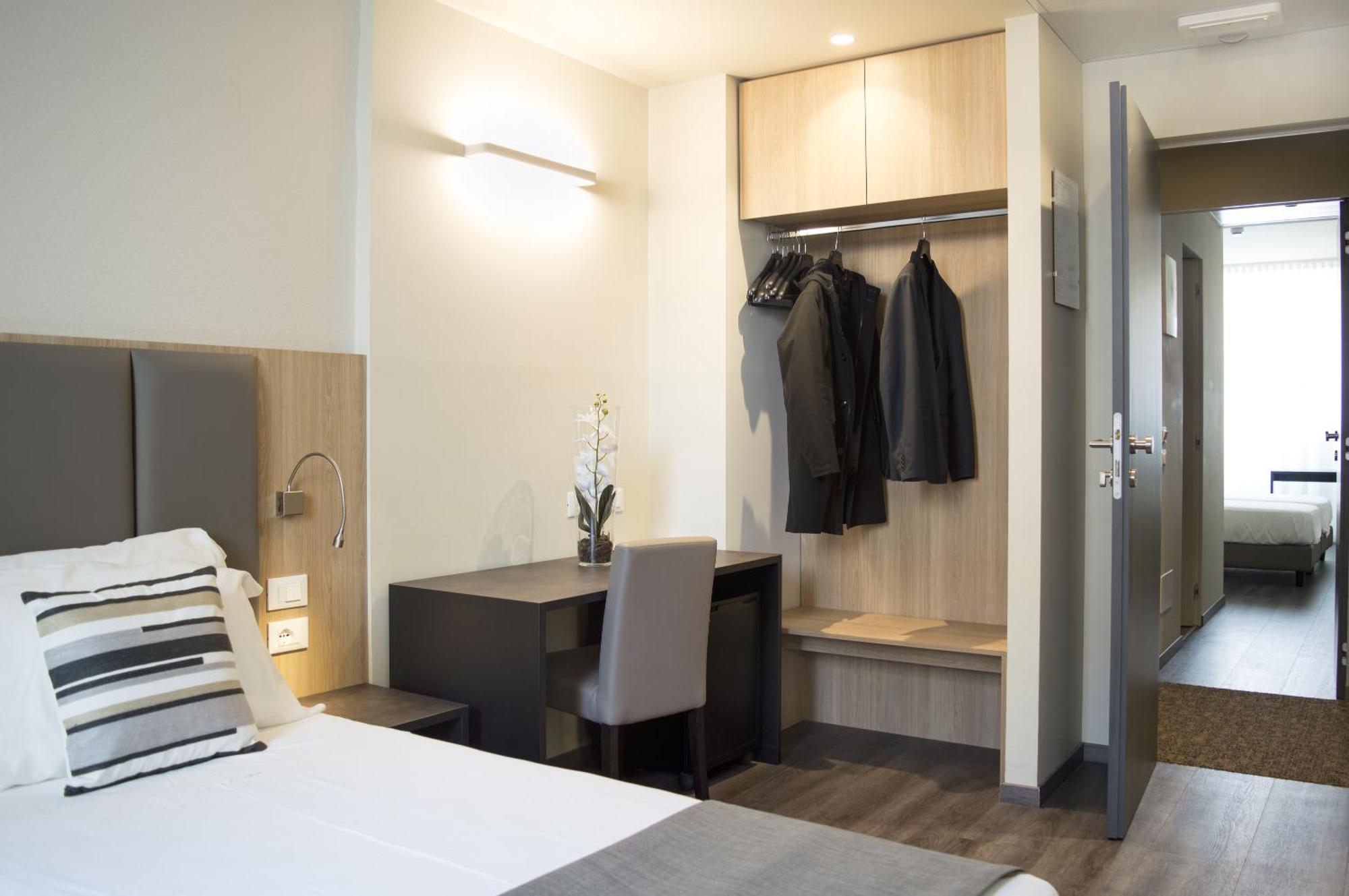 Alexander Hotel 4*